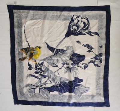 Vintage Seidentuch. Silk scarf. Gebraucht. Crepe. 100% Seide. 86cm*86cm