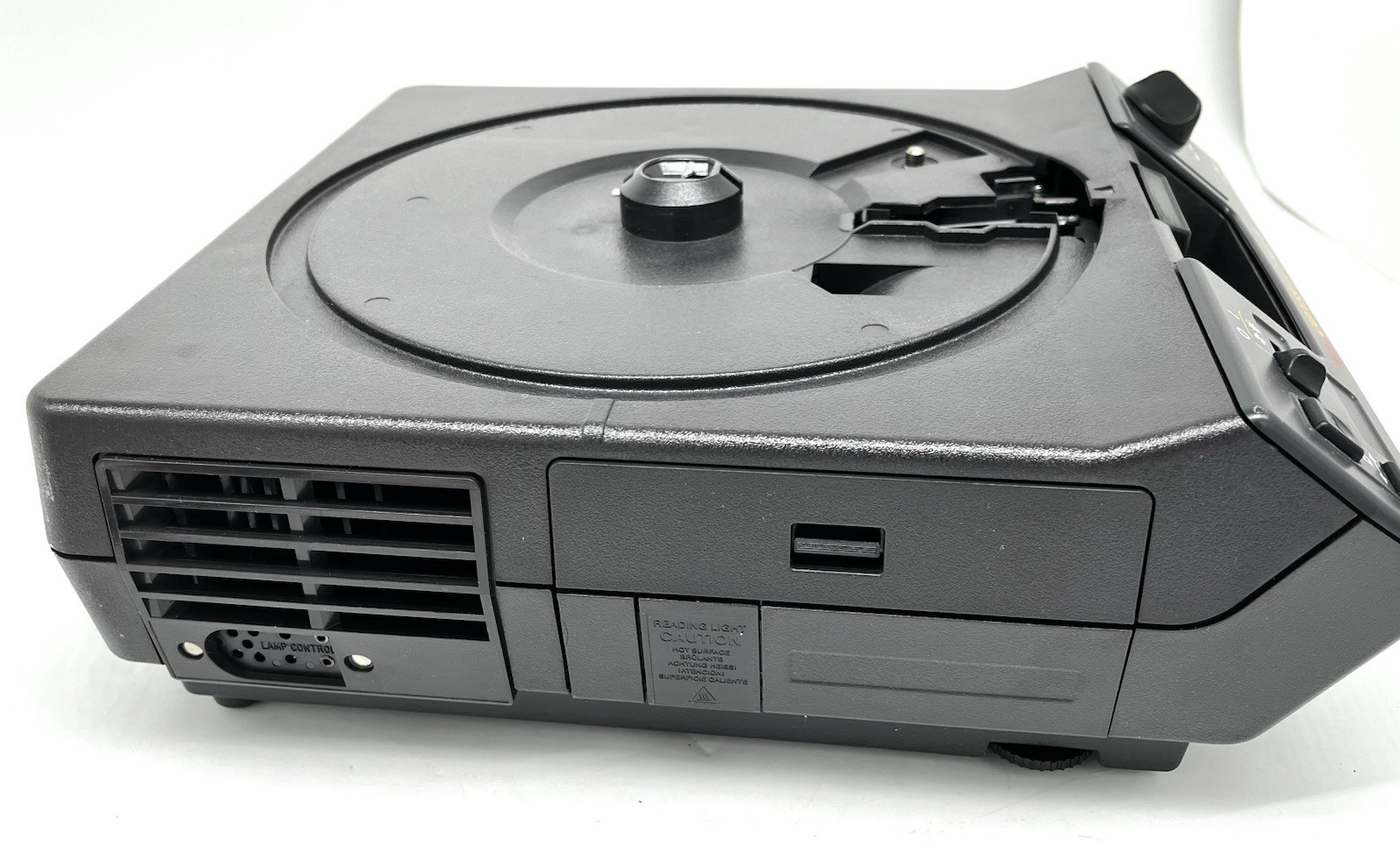 Kodak 4400 Ektagraphic III Carousel Slide Projector  W/ Original Box