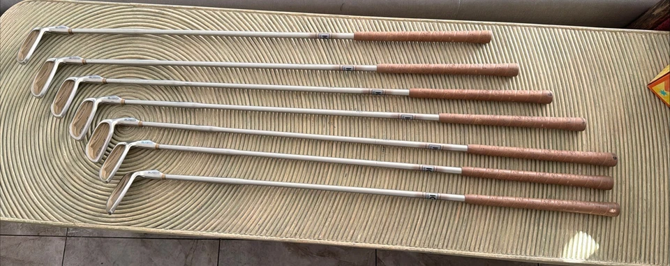 Cobra Lady Cobra 2 Oversize Iron Set 5 6 7 8 9 P S IQ System Women’s Golf Clubs - Image 2 of 4