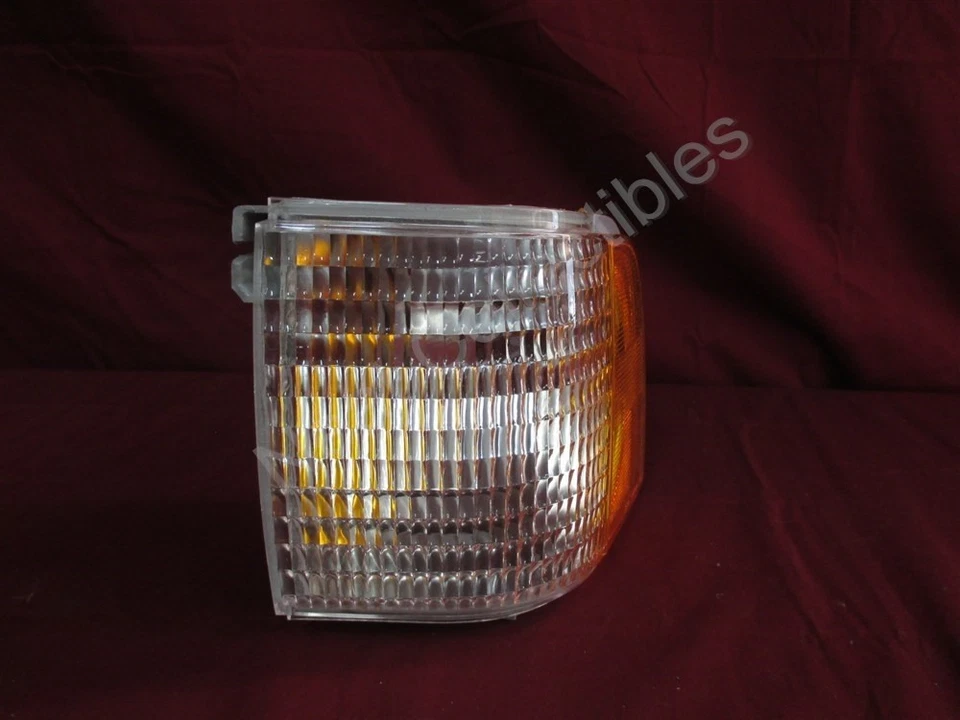 Lente lámpara de estacionamiento Mercury Grand Marquis Colony Park 1988-91 mano izquierda NOS OEM Foto 2 de 4