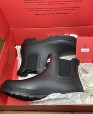NEW Hunter Original Chelsea Women's Waterproof Ankle Rain Boots, Black 9