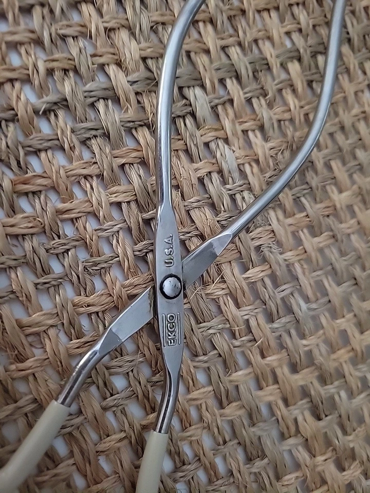 EKCO 10" Stainless Steel Kitchen Tongs Grippers Scissor Type Rubber White handle - Image 3 of 4