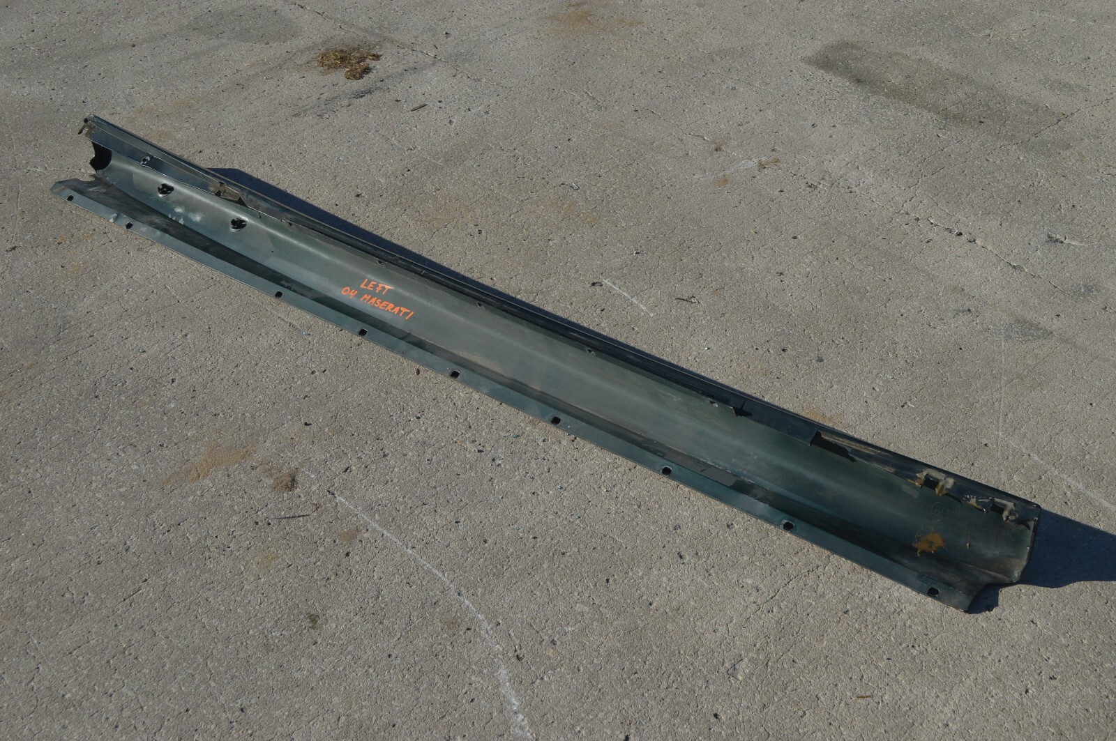 2004 M138 MASERATI COUPE GT LEFT DRIVER SIDE SKIRT ROCKER PANEL GREEN