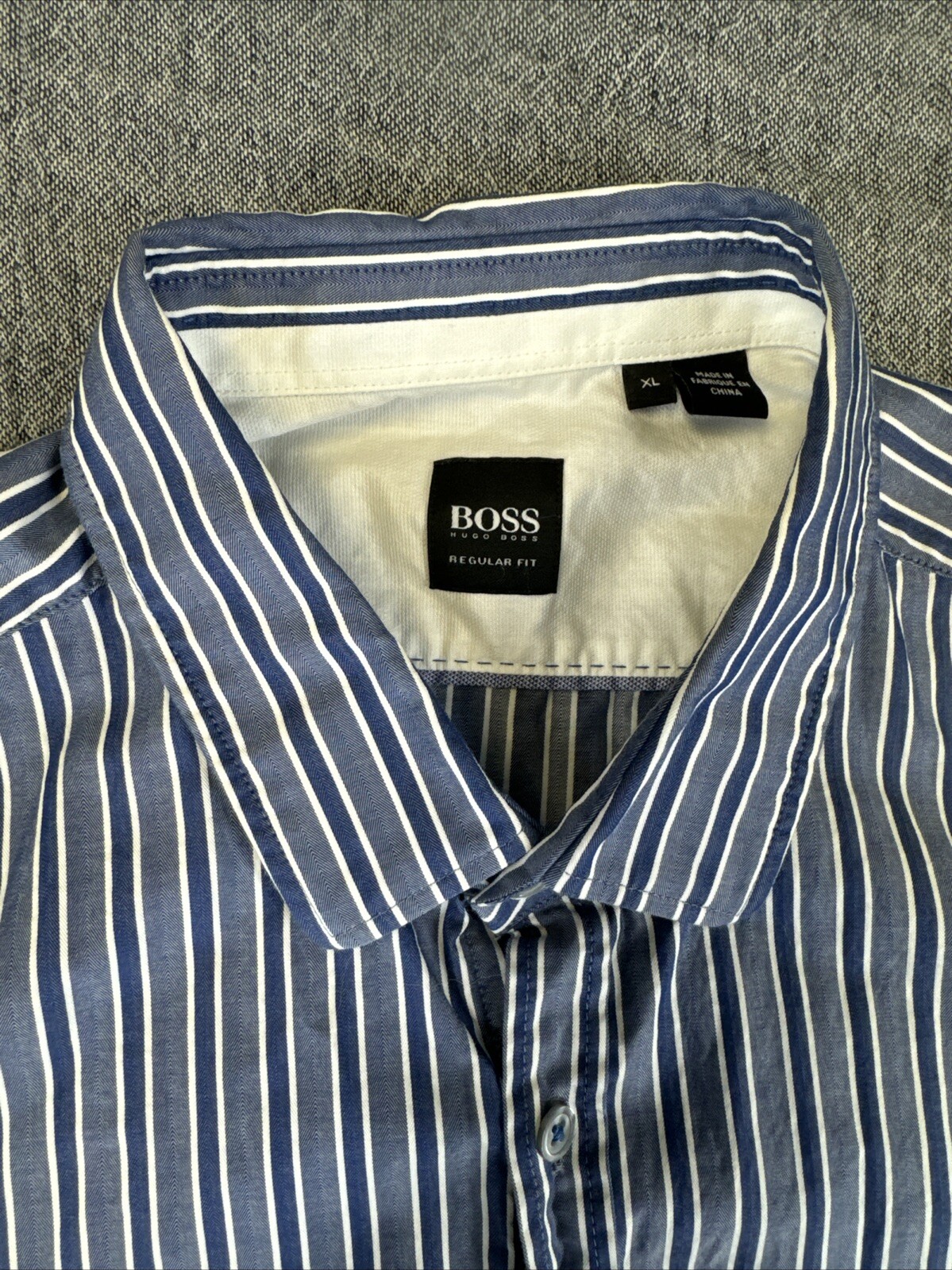 Hugo Boss Men’s Blue Striped Long Sleeve Dress Shirt Regular Fit Size XL thumbnail 2