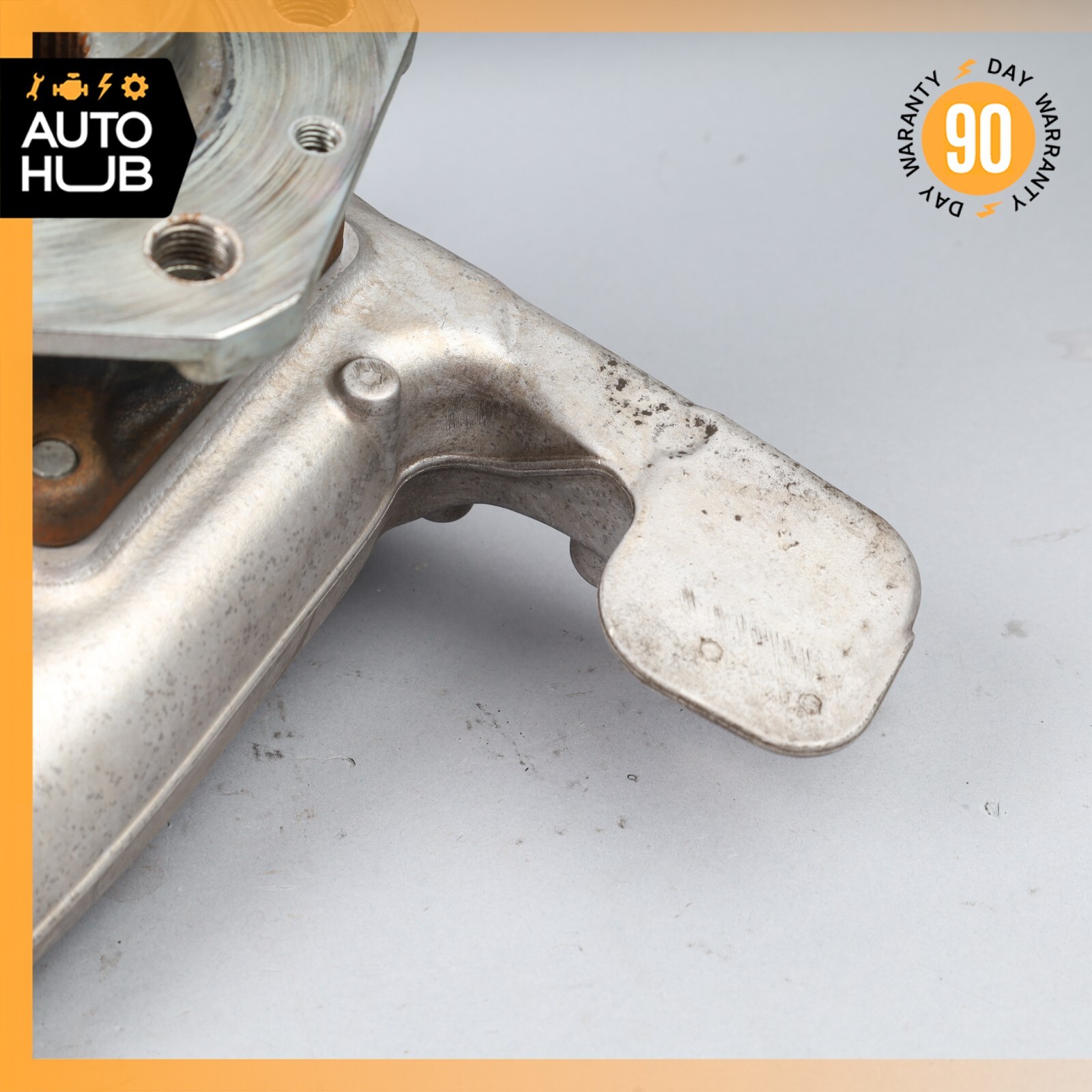 03-10 Maserati GranTurismo M145 Front Right Side Spindle Knuckle Hub OEM 61k