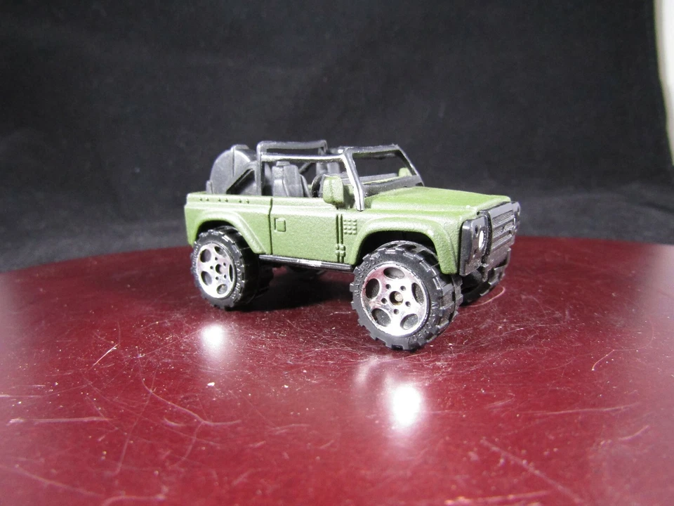 Matchbox Mattel 2003 Military Army Truck- Land Rover SVX ~2.5” L - Image 3 of 4