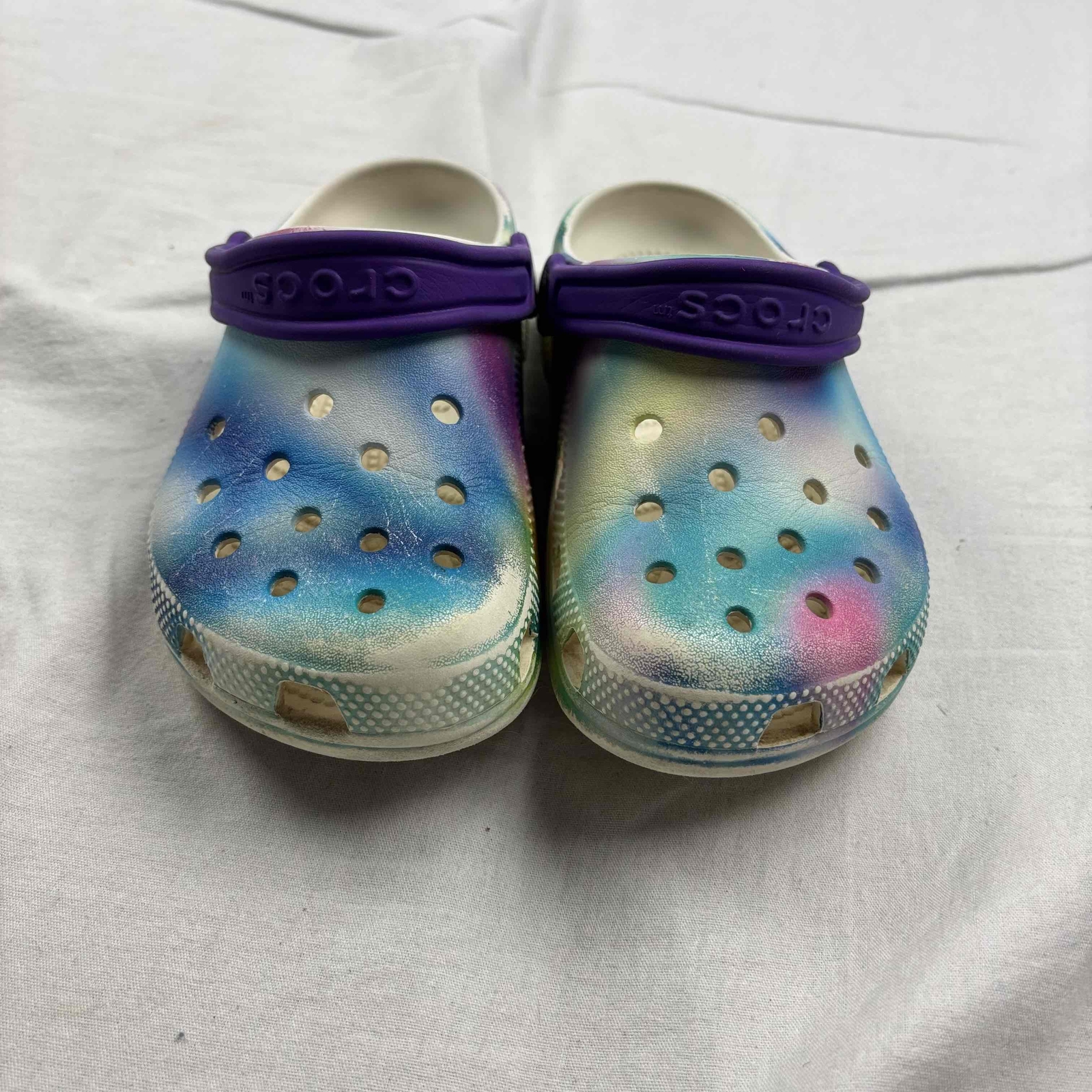 Crocs Multicolor Perforated Clogs with Purple Strap for Girls Size J2  -image