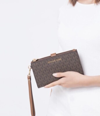 Michael Kors MK Jet Set Travel Large Double Zip Wristlet Wallet