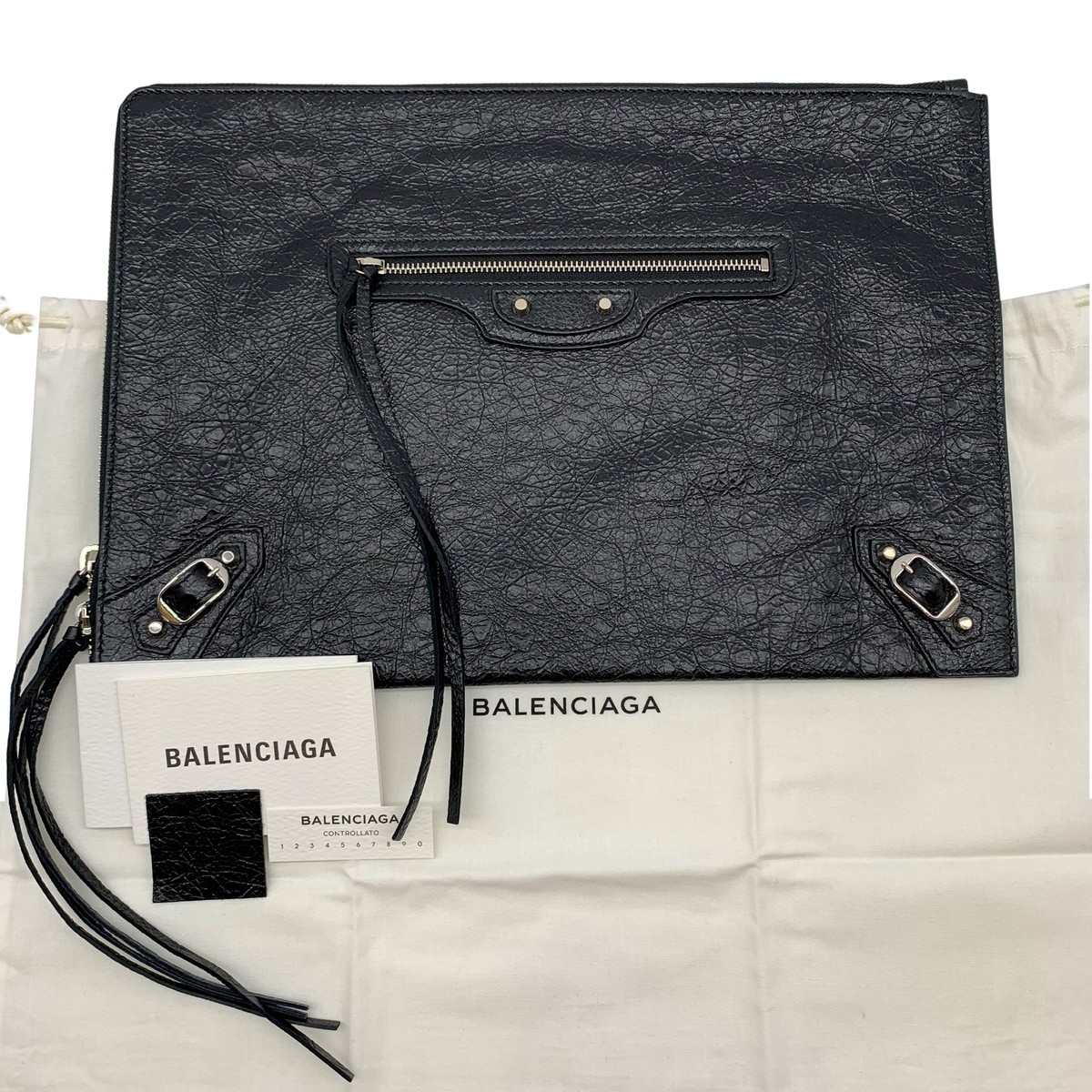 Authentic BALENCIAGA Classic Pouch Clutch Bag Black Leather Authentic BALENCIAGA Classic Pouch Clutch Bag Black Leather
