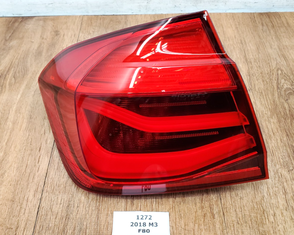  F30系/F80 M3 LCI 純正テールライト【屋内ガレージ保管車両】 ✓ 16-18 OEM BMW F30 F80 M3 LCI Rear Left Driver Side LED Outer