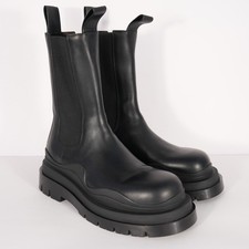 Bottega Veneta Tire Chelsea Boot Black Leathe...