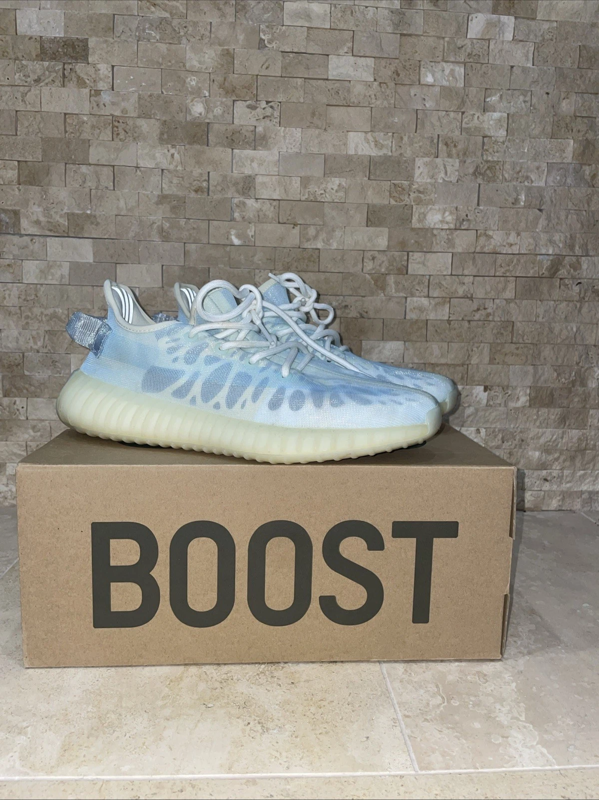 AUTENTICO Uomo 7.5 Adidas Yeezy Boost 350 V2 Mono Ghiaccio