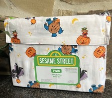 New Sesame Street Twin 3 Piece Holiday Sheet Set Elmo Big Bird Count Cookie