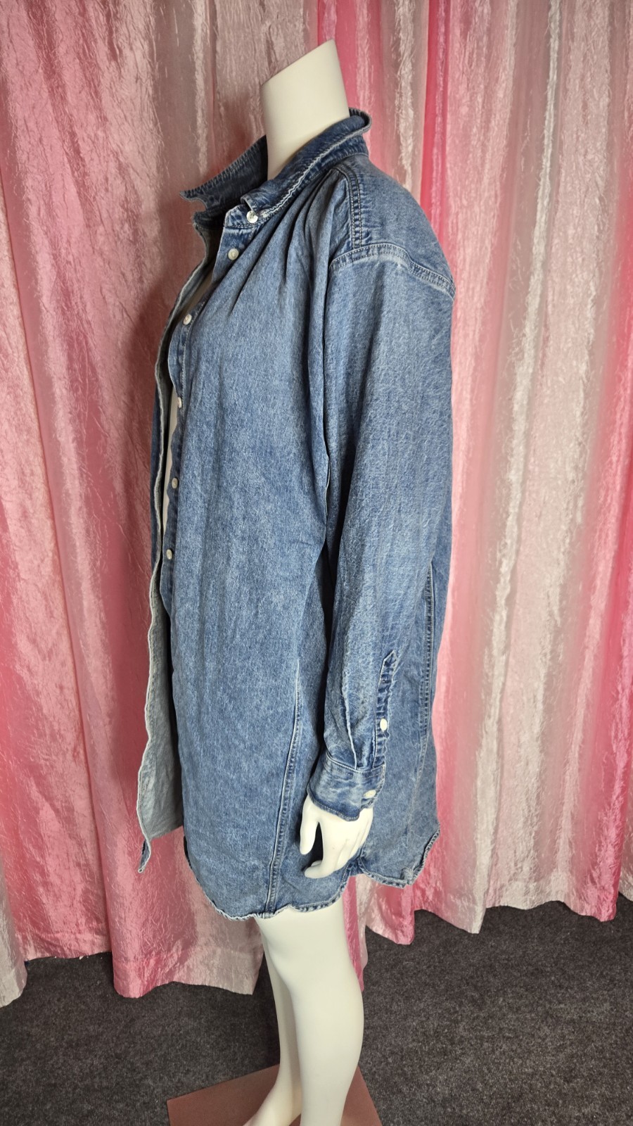 Universal Thread Oversized Jean Button Up Casual … - image 5