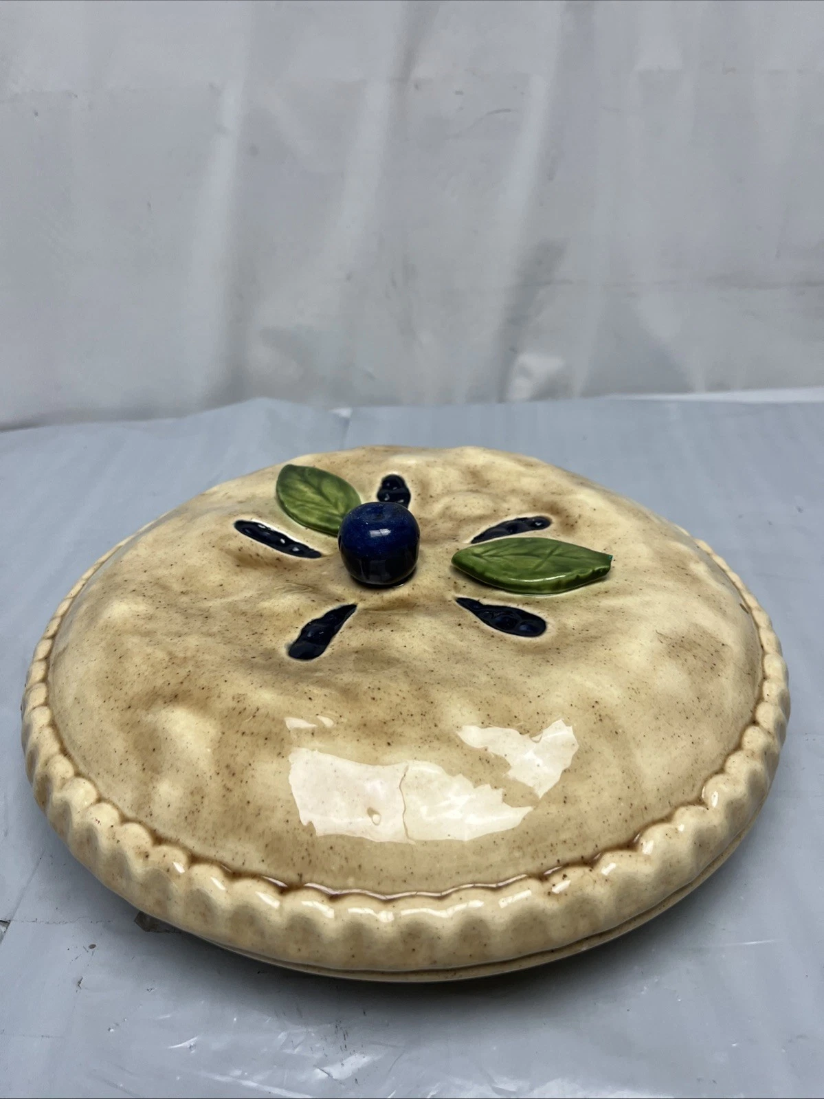 Vintage Covered Pie Plate with Pumpkin Lid - The Great American Pie Co.