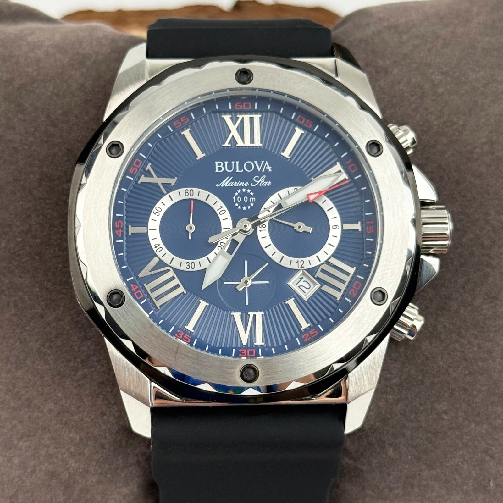 Наручные часы Bulova Marine Star 98B258