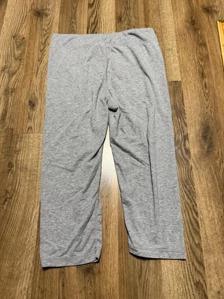 Pantalones Danskin Now, Para Mujer Talla Mediana, Gris, Capri, Leggings, Pull On Foto 2 de 4