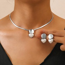 For Women Elegant Heart Pendant Necklace and Earrings Set Silver Plated Finish