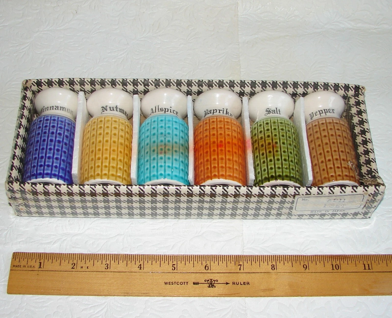 Vtg Colorful Spice SHAKER SET, MIB Japan, Salt Pepper Nutmeg Allspice Paprika