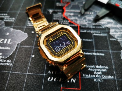 g shock b5000 gold