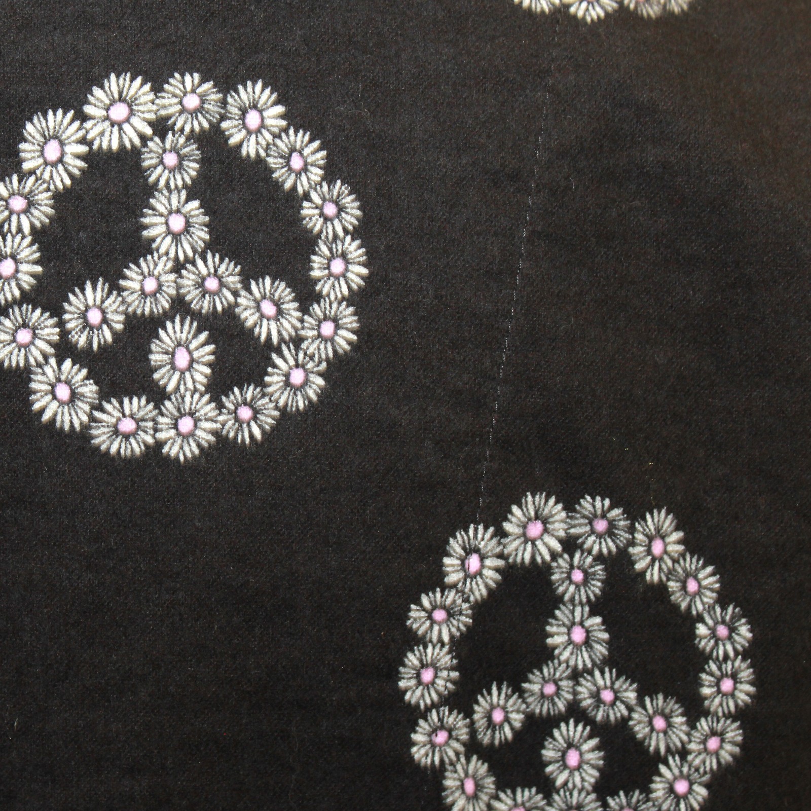 New P.J. Salvage Flannel P.J. Black Peace pajama top Pockets cotton Large