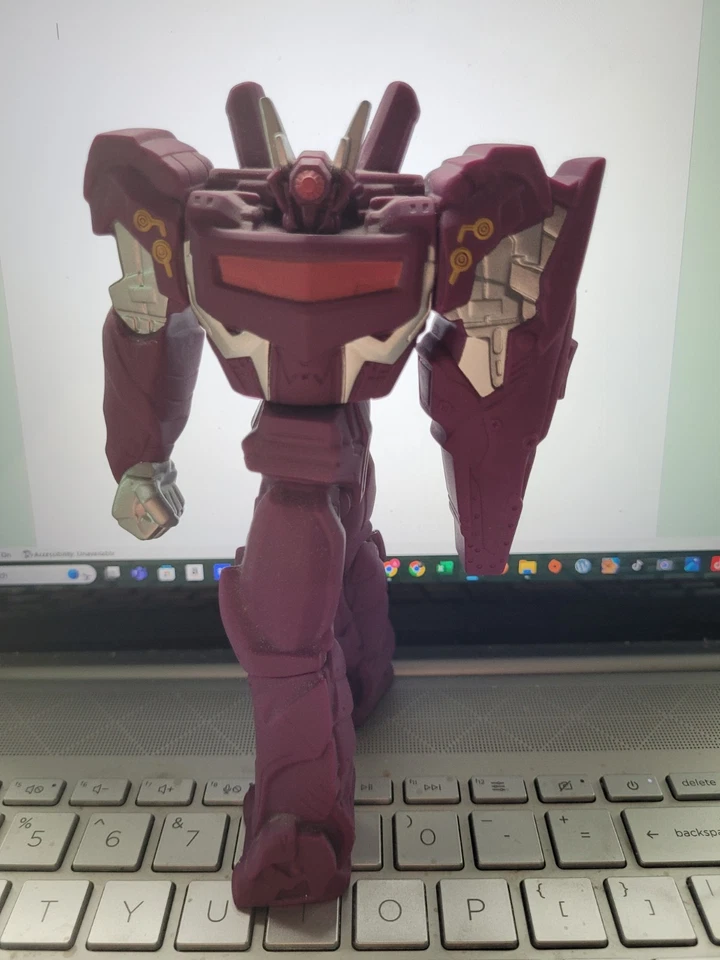 Shockwave Transformer Vinyl Action Figure 6" Hasbro - Image 4 of 4