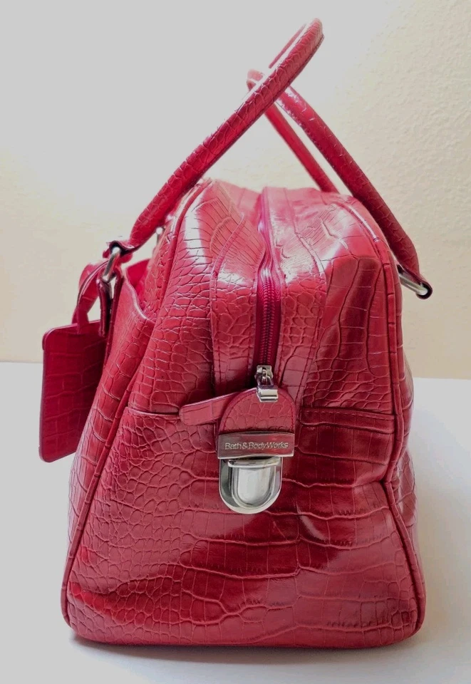 Bolso de Lona Vintage Bath And Body Works Bolso de Noche Rojo Imitación Cuero Caimán Foto 2 de 4