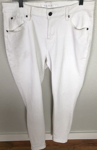 Peter Nygard NWT Denim Jegging Stretch 