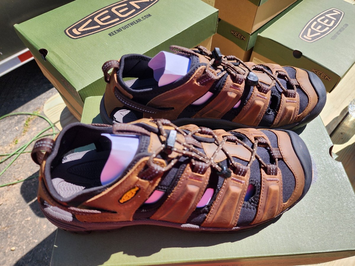 TARGHEE III SANDAL BISON/MULCH メンズ 27.0 KEEN Outdoor Men's Targhee III Sandals - Bison/Mulch