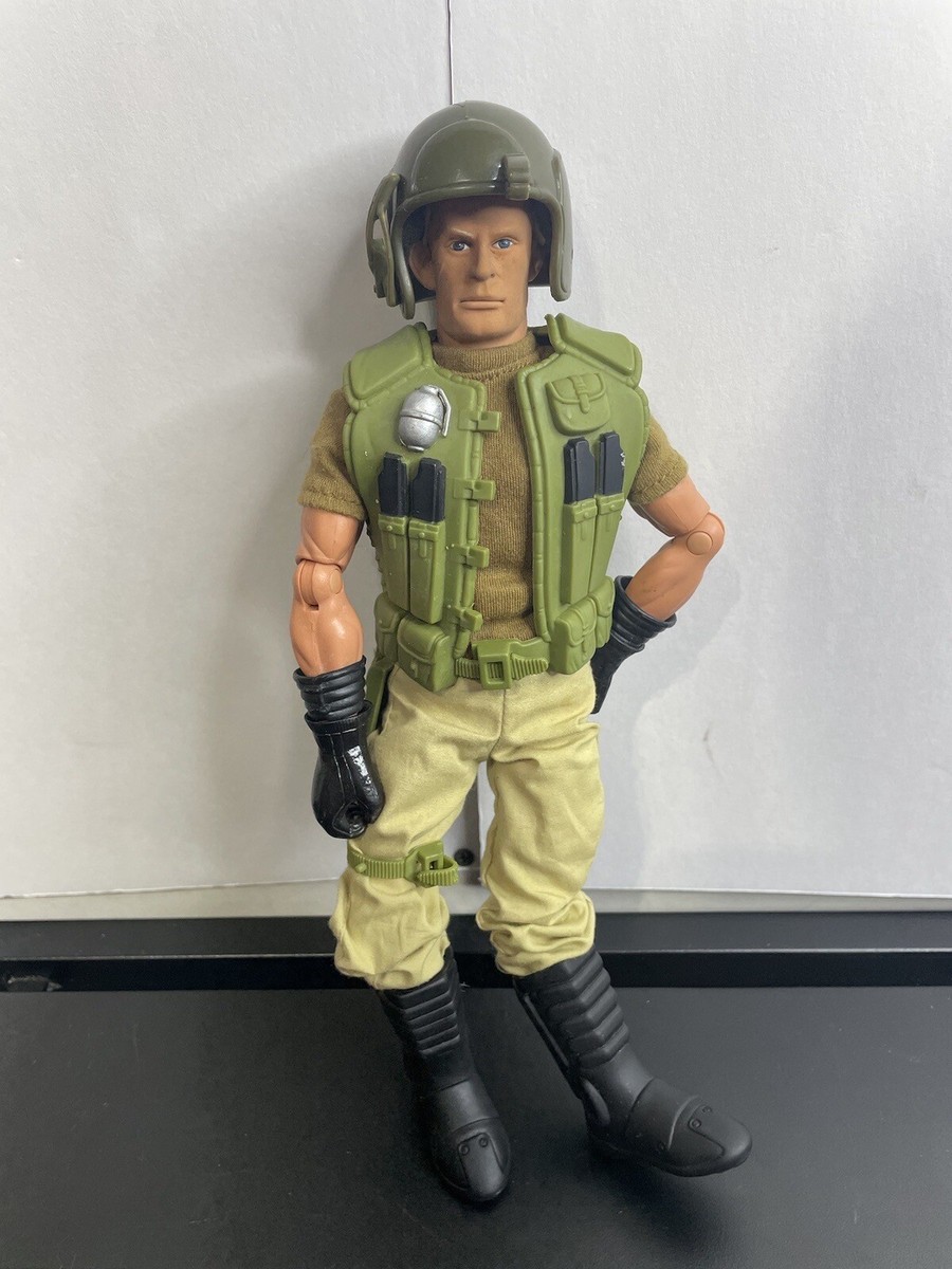 Vintage 2003 Hasbro GI Joe Talking Articulated Mouth Action Figure