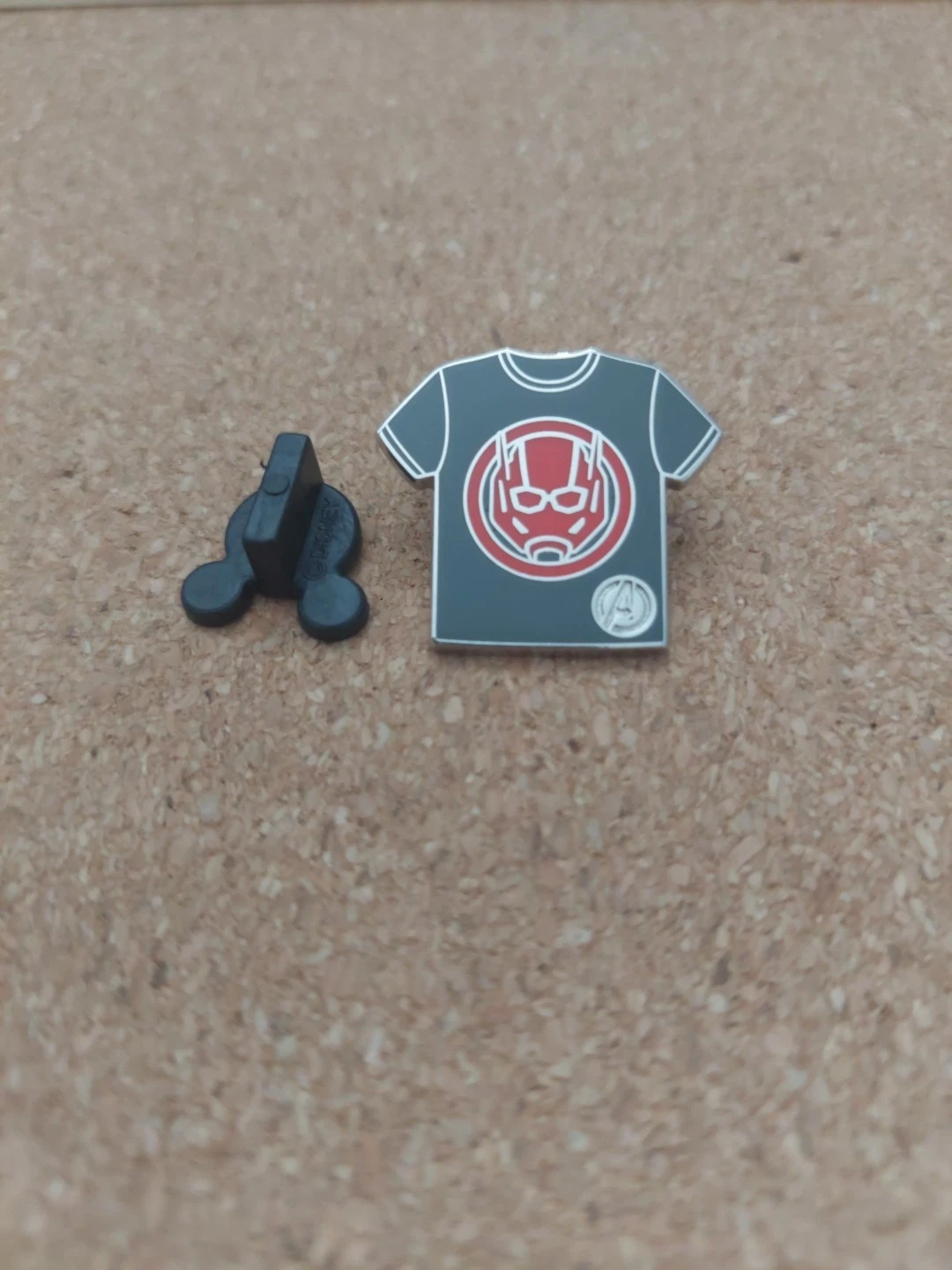 Genuine 2024 WDW Disney 2024 Hidden Mickey Ant Man Avengers T-shirt Chaser Pin