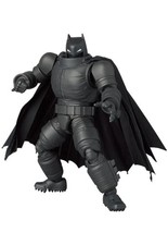 MAFEX No.193 ARMORED BATMAN TDKR THE DARK KNIGHT FALLS Action Figure Medicom Toy