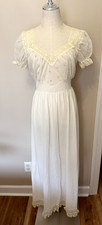 Vtg 1960s Pale Yellow/Beige Sweet Pink Rosebuds Lacy Maxi Nightgown size S