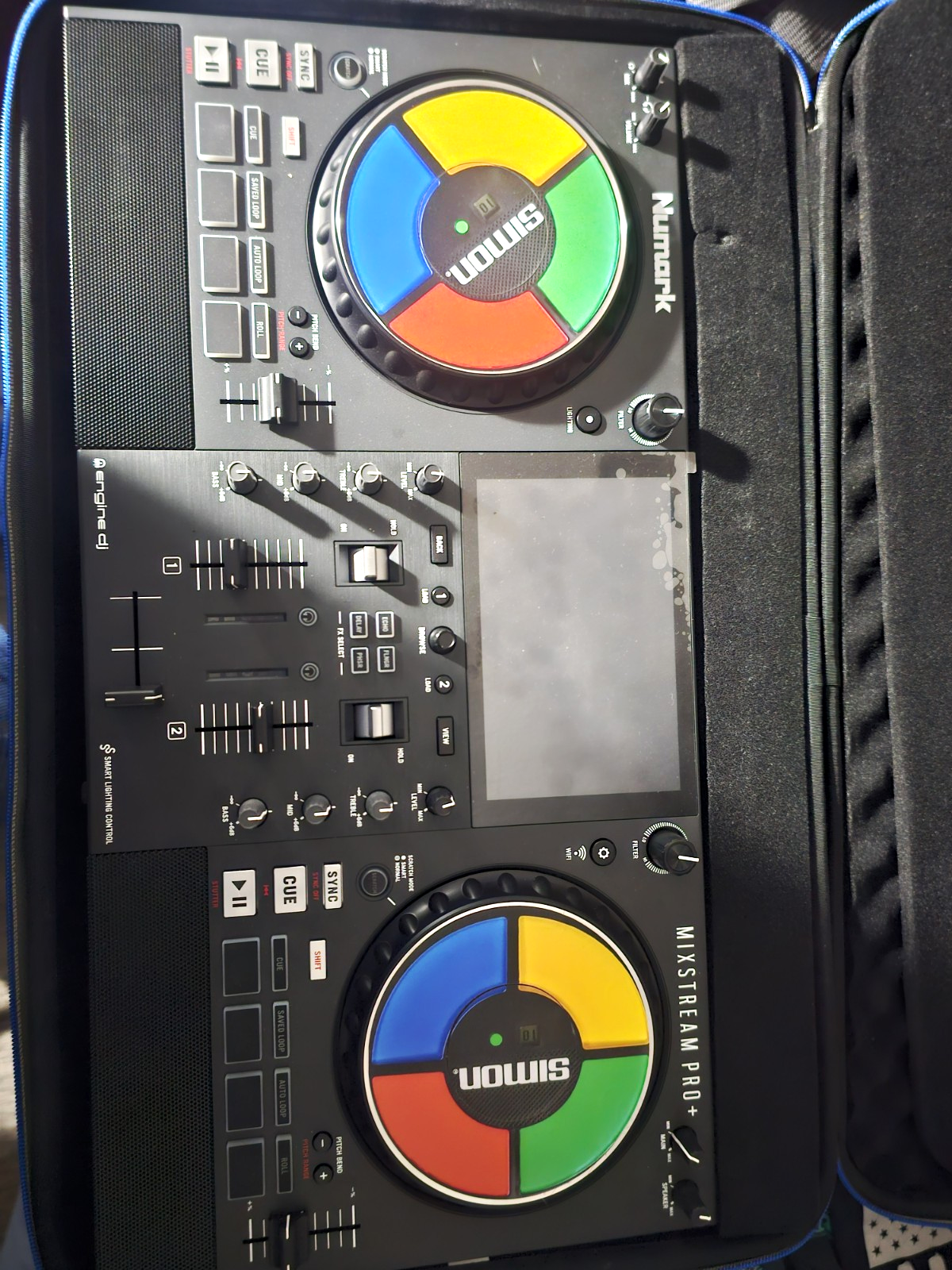 Numark Mixstream Pro Black 2-Deck 2-Channel DJ Controller w/ Screen Case