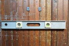 MAYES ALUMINUM SPIRIT LEVEL VERTICAL HORIZONTAL WOODWORKING TOOL 18" LONG WORKS