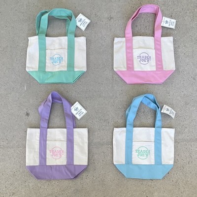Trader Joe's Foldable Canvas Multicolor Tote Bag Set All-Over Pattern, 4-Pack