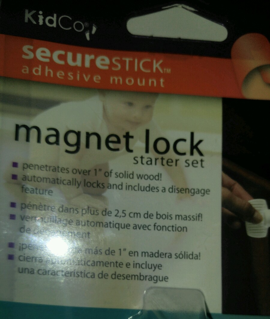 Kidco Adhesive Mount Locks Matttroy