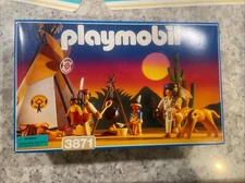 RETIRED Vintage Playmobil 3871 Native Indian Teepee Family Totem Lot- NIB