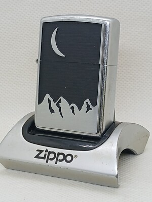 zippo Vintage 2000 XVI “ Marlboro Moon Over Mountains”Zippo