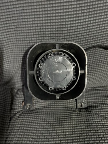 Whelen SA315P Siren Speaker 100 Watt 01-0884777-00F w/ Bracket & LED 6F517 Used