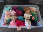 Lot A: 20 Vintage (90s-06) Retired Beanie Baby Bears including a Princess Diana