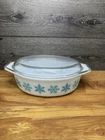 Vintage Pyrex Oval Casserole Dish w/Lid 045 White w/Turquoise Snowflake 2 1/2 Qt