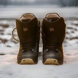 Burton Hail Snowboard Boots US 12, UK 11, Mondo 30, Euro 46 Brown/ Tan Burton Hail Snowboard Boots US 12, UK 11, Mondo 30, Euro 46  main image 4
