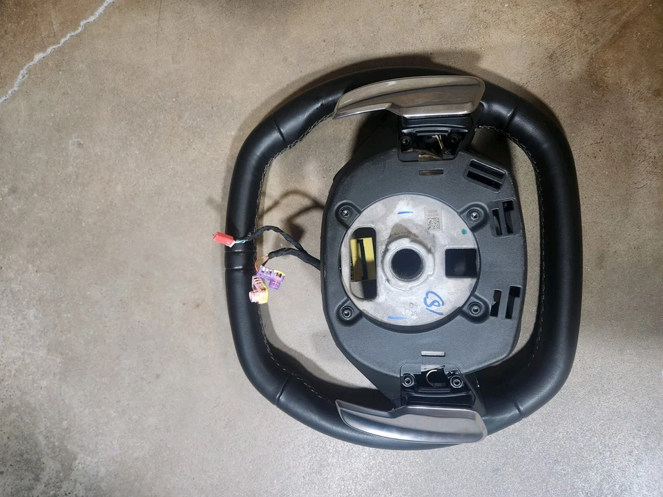 Steering Wheel-Stingray 84744380 fits 2020 Chevrolet Corvette - Image 3 of 4