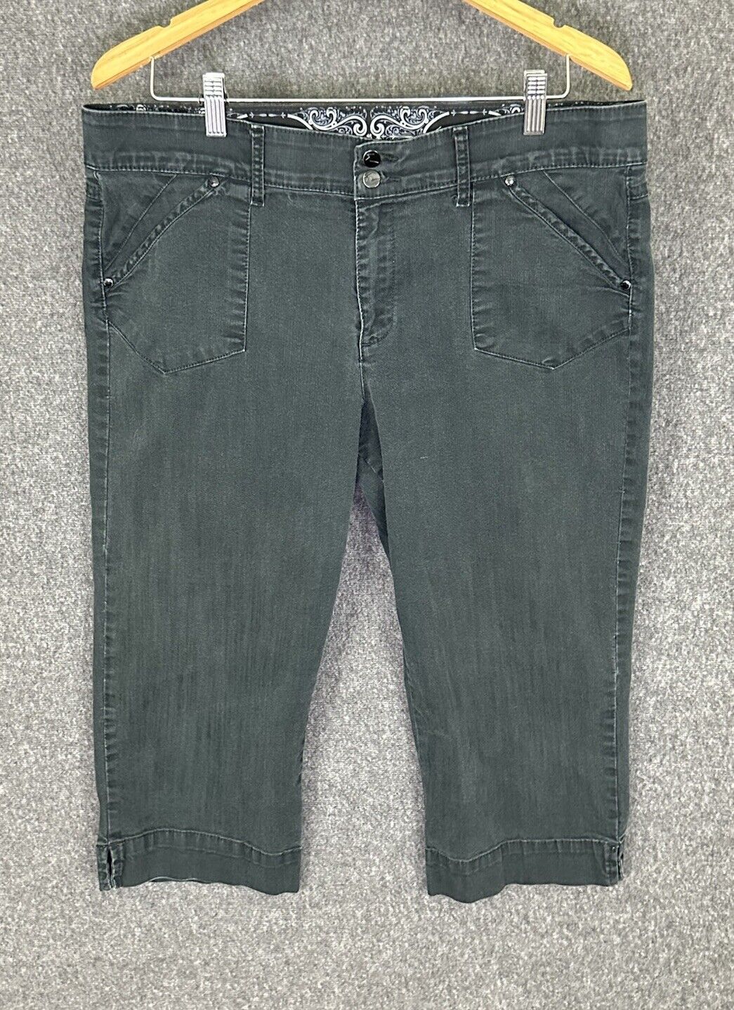 Picture 1 of 15