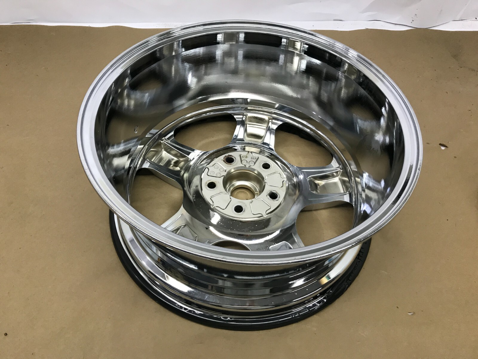 New Genuine 1999-2003 BENTLEY ARNAGE 18" 8Jx18 8x18 WHEEL RIM OEM Chrome