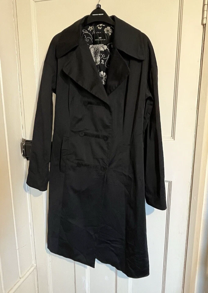 Abrigo Day by Birger et Mikkelsen Mac Negro Botón Frontal Talla 38 UK 10 Sin Cinturón Foto 4 de 4