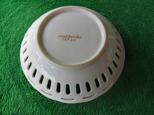 Vintage Hand Painted Pierced Bowl Gold Trim Flowers Floral Japan 5" - Picture 2 of 4