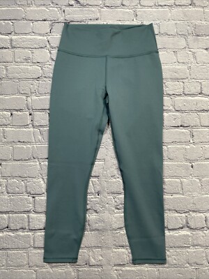 Fabletics High Waisted Powerhold Capri Women s M Green Solid Crop NEW! $64.95