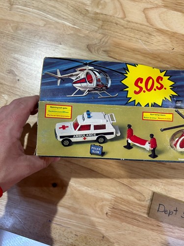 Vintage Corgi Gift Set GS 18 Diecast 1975 1/43 POLICE HELICOPTER AMBULANCE Box - Picture 6 of 7
